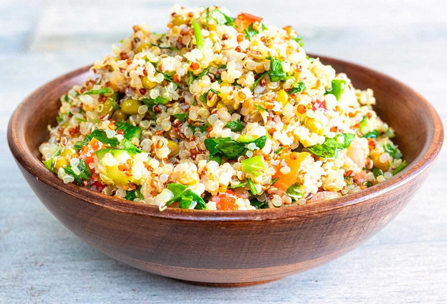 Hafif yazlık salata tarifleri
