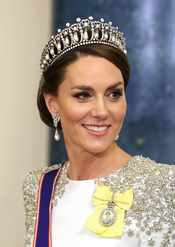Diana’nın favorisini giydi: Yeni Galler Prensesi Kate Middleton 