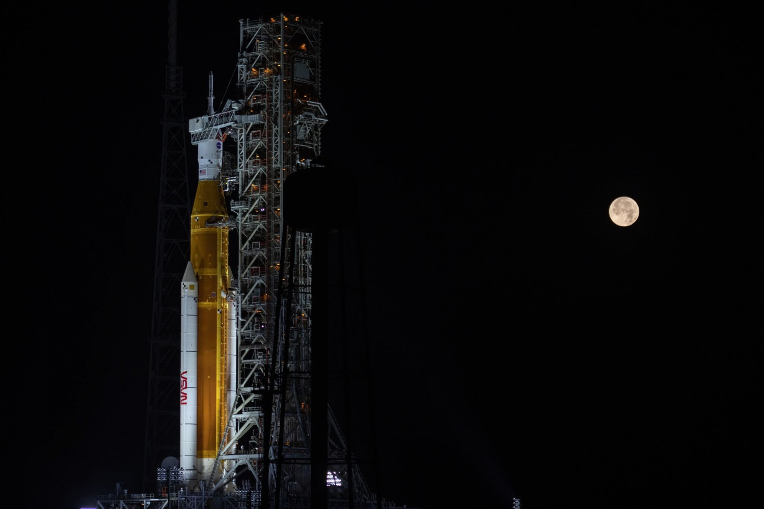 Tekrar Ay’a gidiyoruz! NASA’nın yeni uzay aracı fırlatılıyor