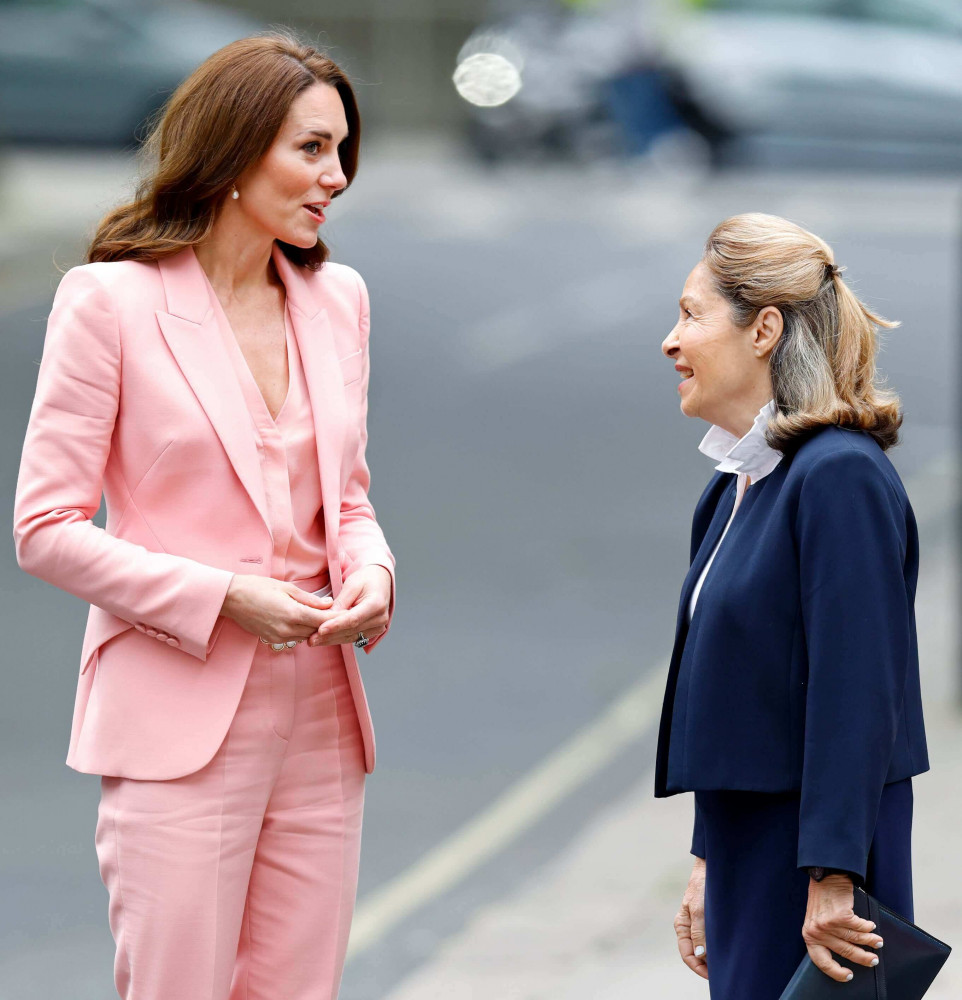 Galler Prensesi Kate Middleton’ın yaz tarzı: Barbie pembesi