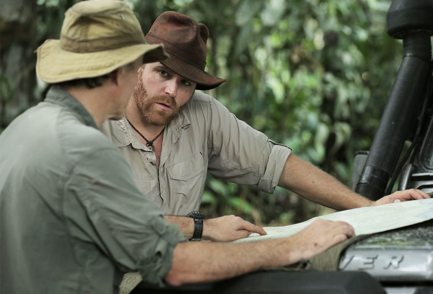 jgates4.jpg Josh Gates, İkinci Dünya Savaşı'nın kayıp Cehennem Gemisi’ni buldu