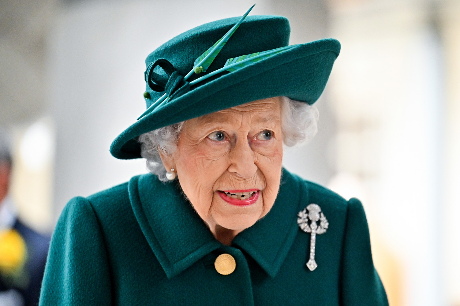 Kraliçe Elizabeth anısına 23 milyon dolar değerinde dev madeni para tasarlandı
