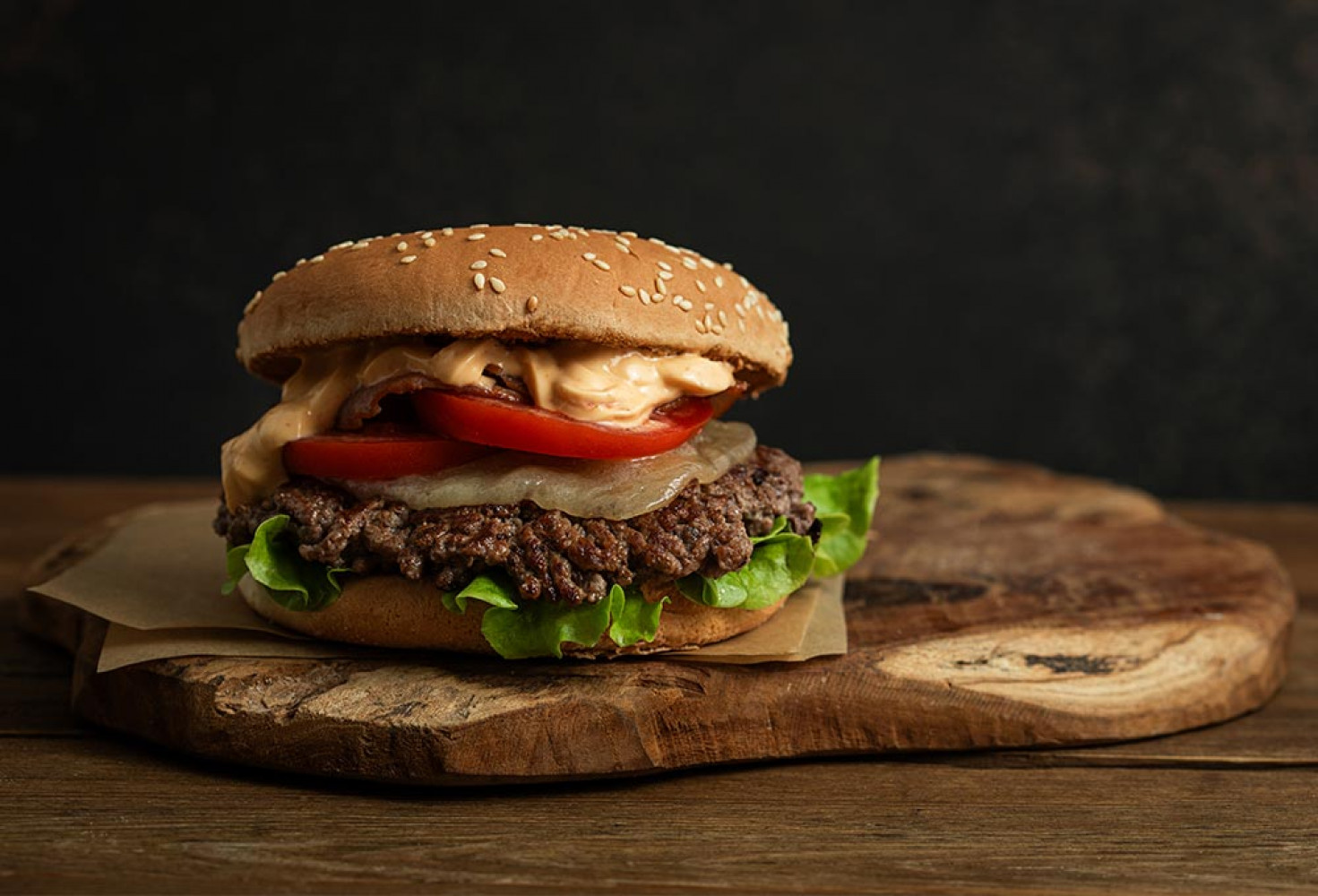 Guy Fieri’den parmak ısırtan burger tarifleri 